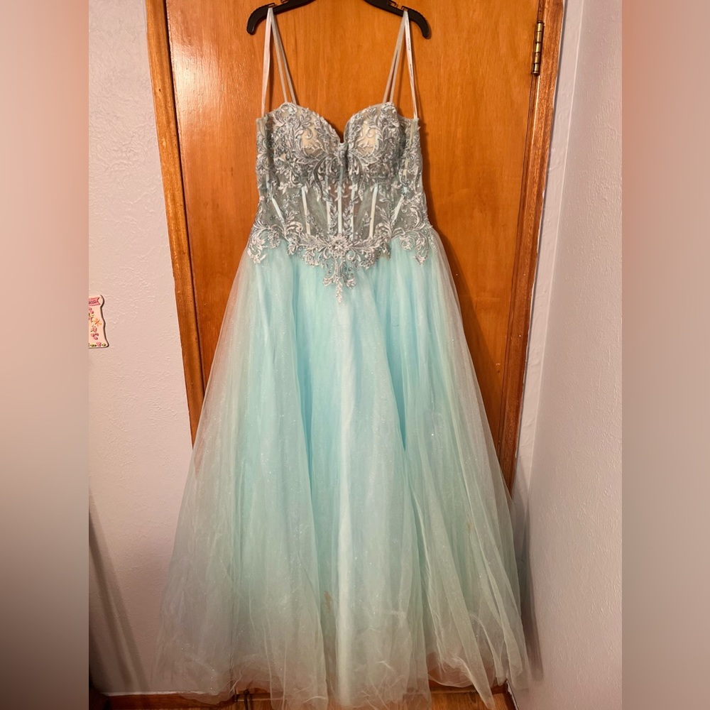 Prom dress